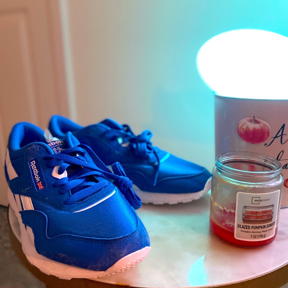 Reebok brand NEW size 8 womens sneakers